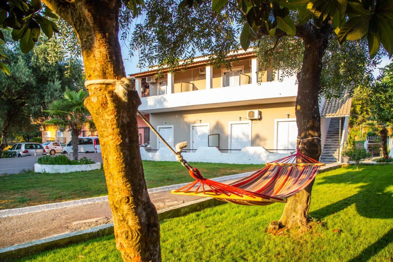 The Lake Apartments Kommeno  Exteriér fotografie