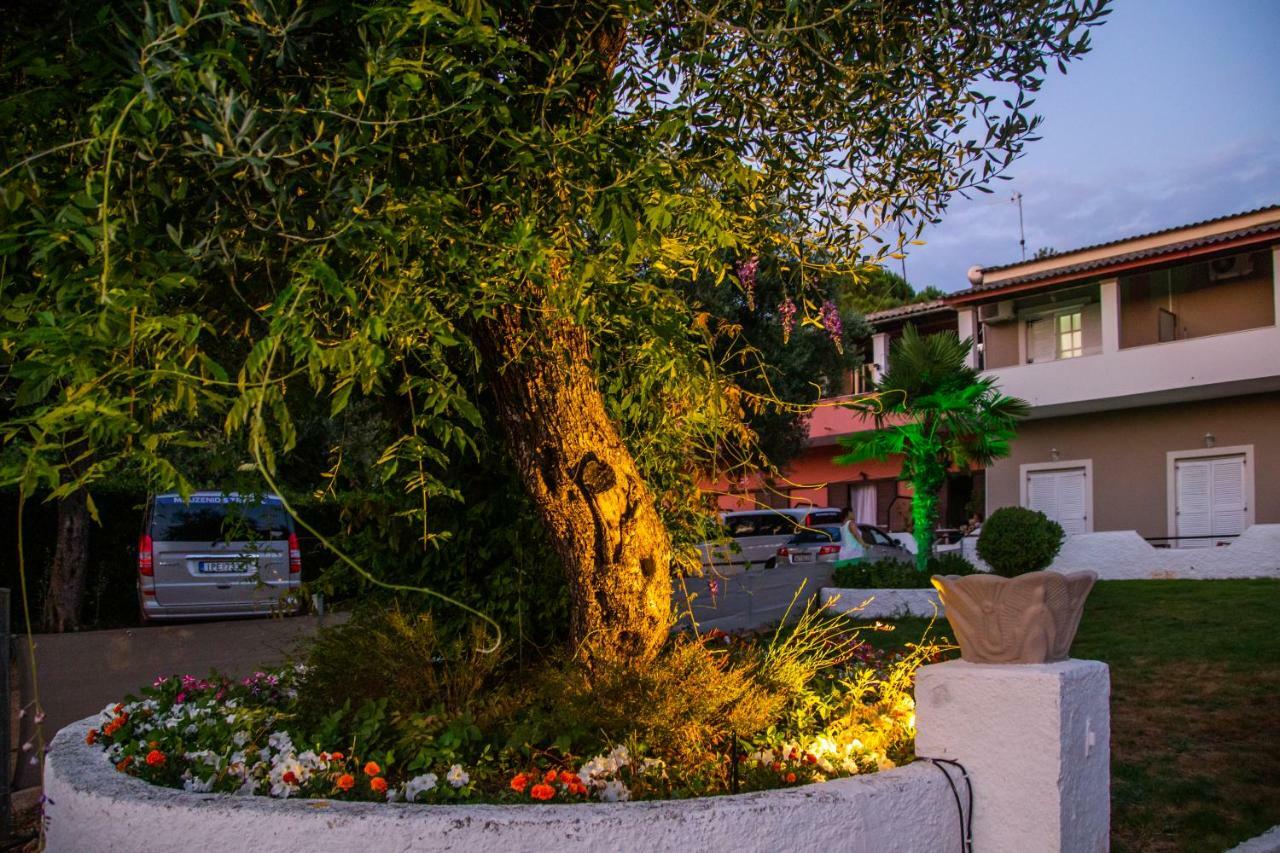 The Lake Apartments Kommeno  Exteriér fotografie